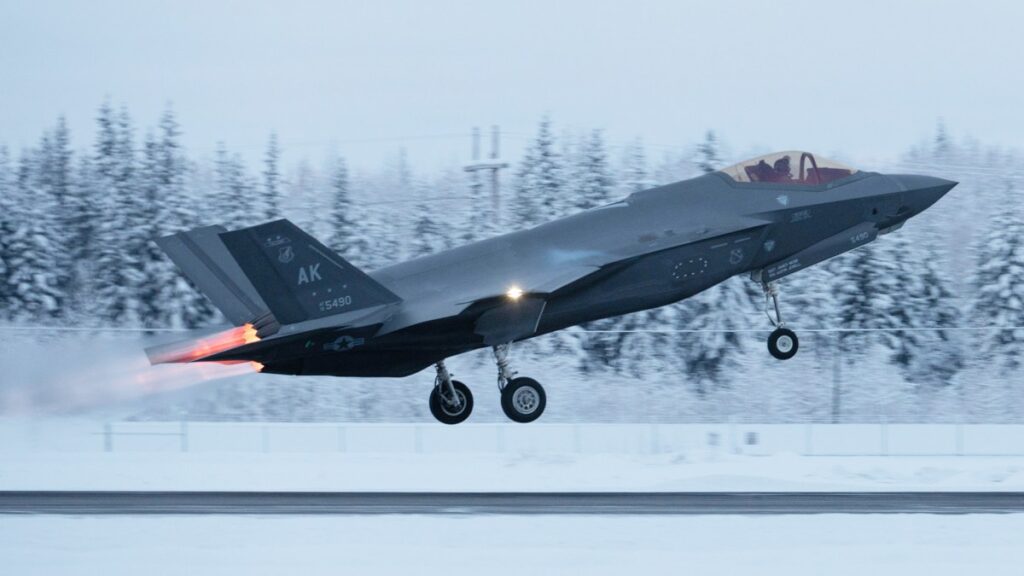 Shocking F-35 Crash Caught on Camera: Fighter Jet Plummets Vertically at Alaskan Air Base
