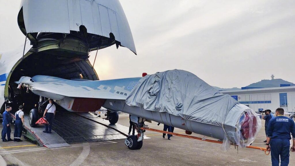 Unveiling the Su-57 Felon's Hidden Arsenal: Exclusive Look at its Advanced Side Weapons Bays
