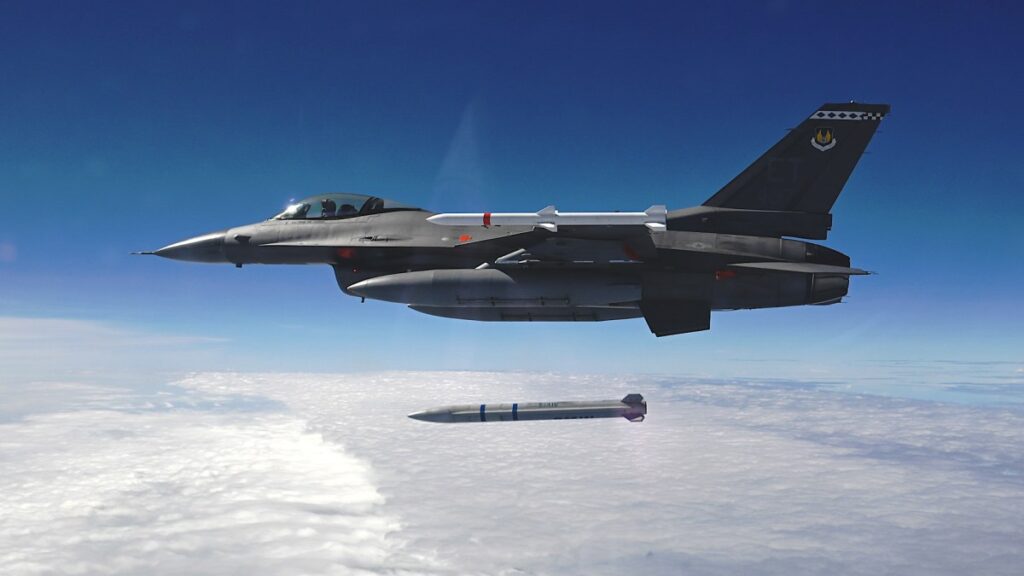 USAF Achieves Milestone: Successfully Tests Stand-In Attack Missile Deployment From Fighter Jet